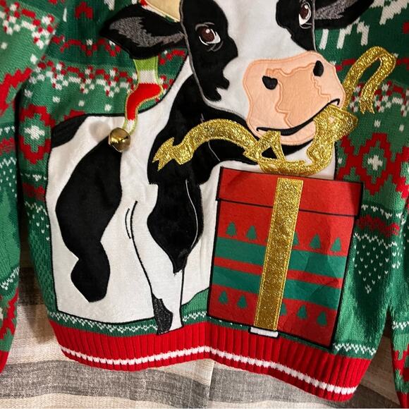 Holiday Time Red And Green Cow Christmas Sweater Size Small - Picture 4 of 8